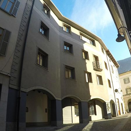 Relais Merizzi Tirano Exteriör bild